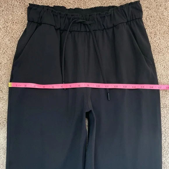 Lululemon Women’s Keep Moving Pant 7/8 High-Rise in Black Size 6 Style W5DCFS